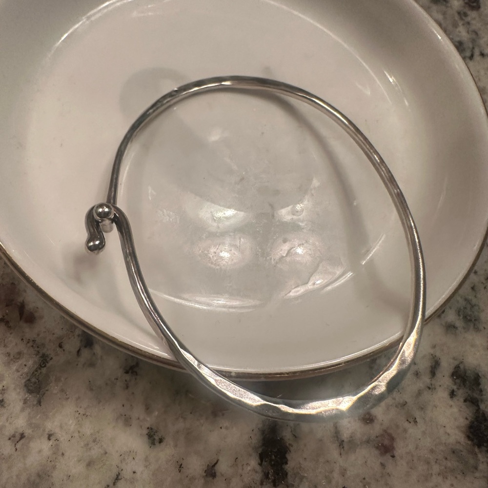 James Avery hammered bangle